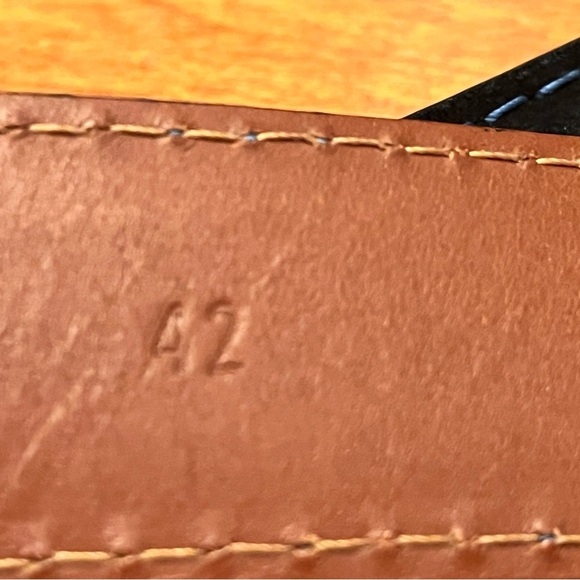 J. Hilburn Custom Suede Leather Belt Mens Sz 42 Navy Blue Made in USA Quality PC - Picture 5 of 7